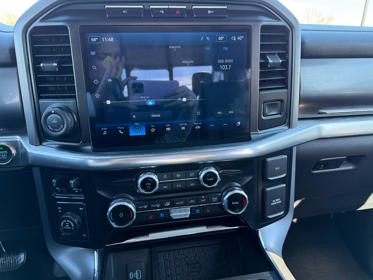 Ford F-150 Lariat SuperCrew 4WD 2023