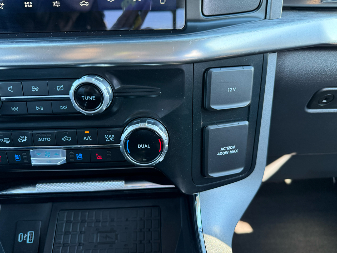 Ford F-150 Lariat SuperCrew 4WD 2023