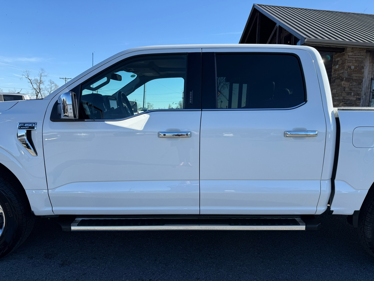 Ford F-150 Lariat SuperCrew 4WD 2023