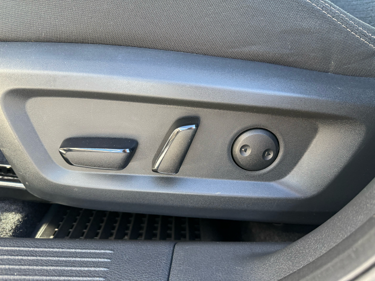 Nissan Rogue SV 2022