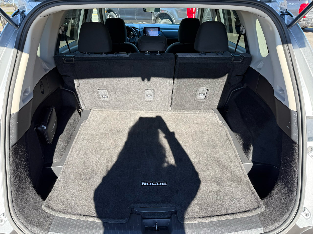 Nissan Rogue SV 2022