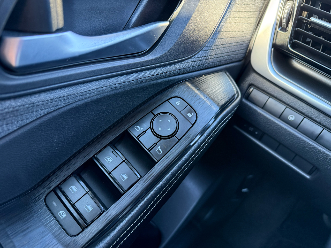 Nissan Rogue SV 2022