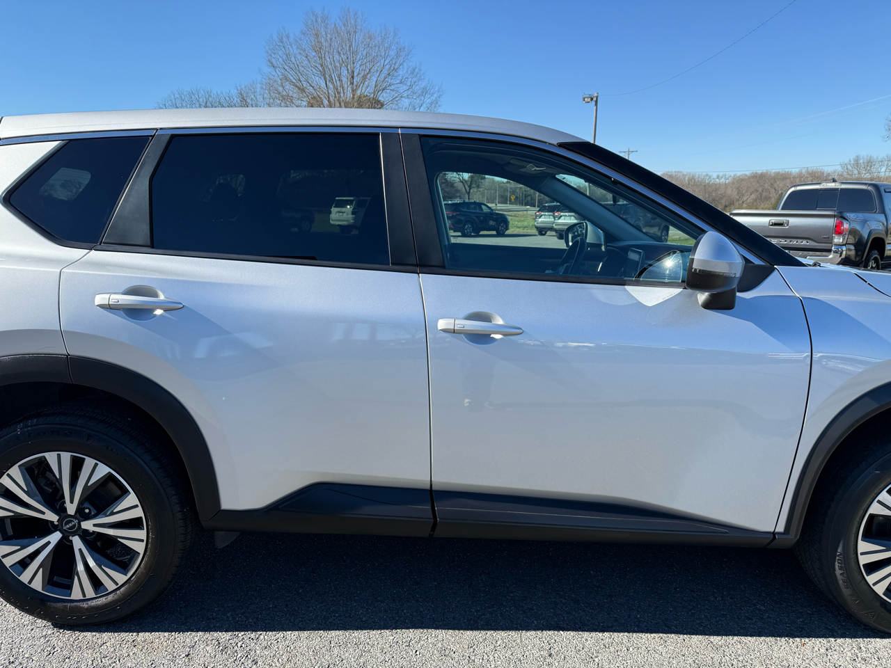 Nissan Rogue SV 2022