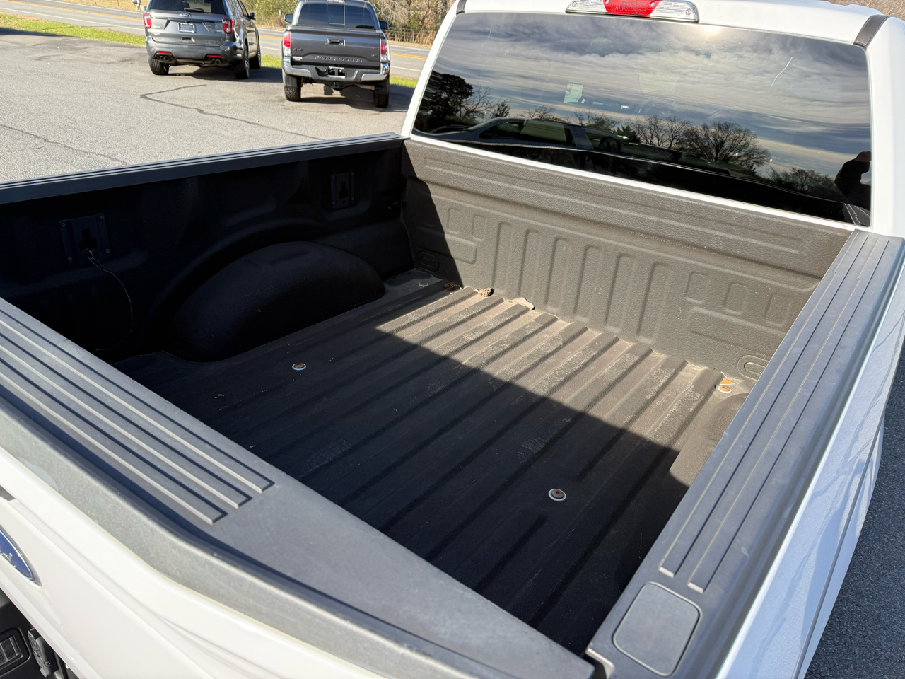 Ford F-150 XLT SuperCrew 2WD 2015