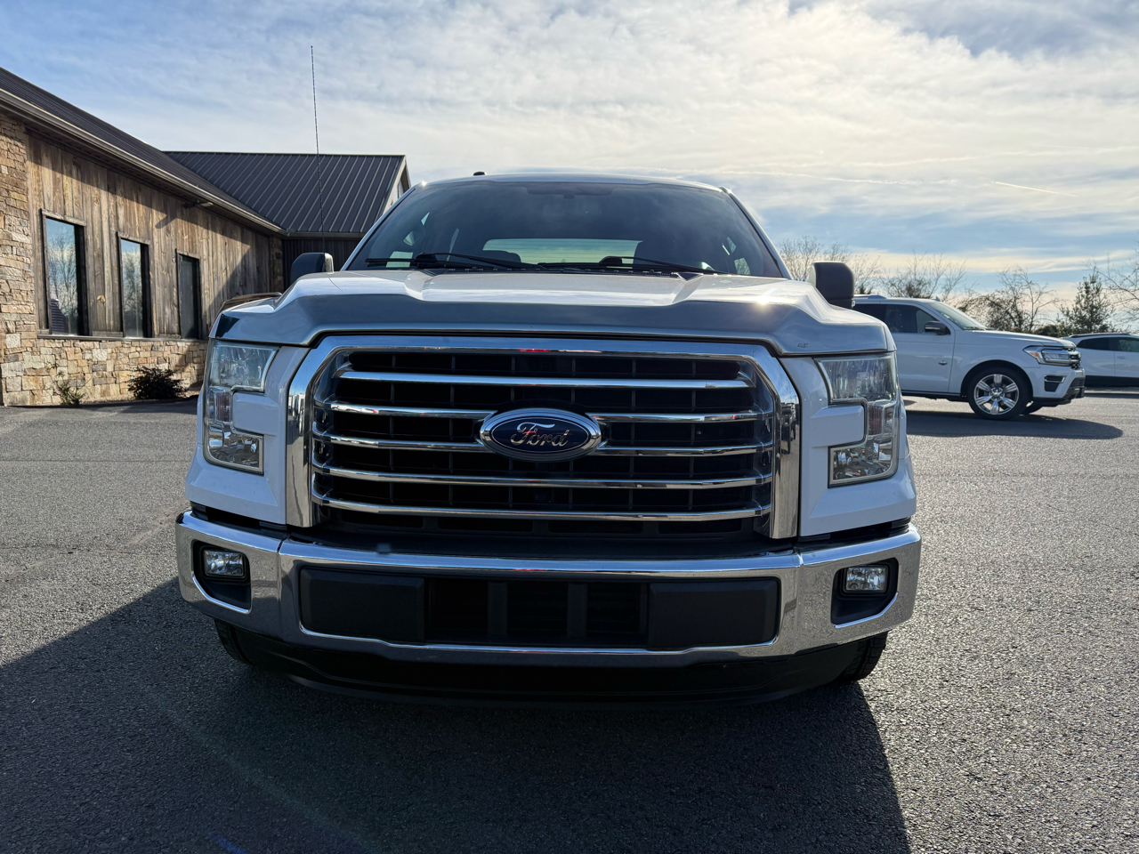 Ford F-150 XLT SuperCrew 2WD 2015