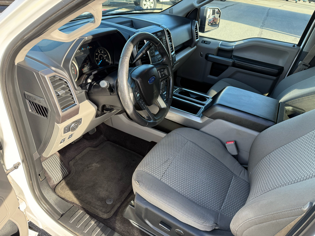 Ford F-150 XLT SuperCrew 2WD 2015