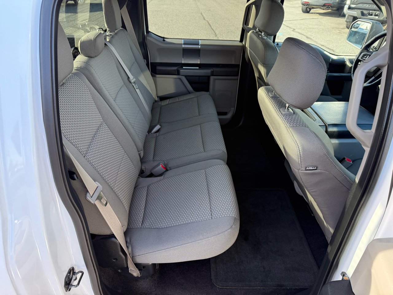 Ford F-150 XLT SuperCrew 2WD 2015