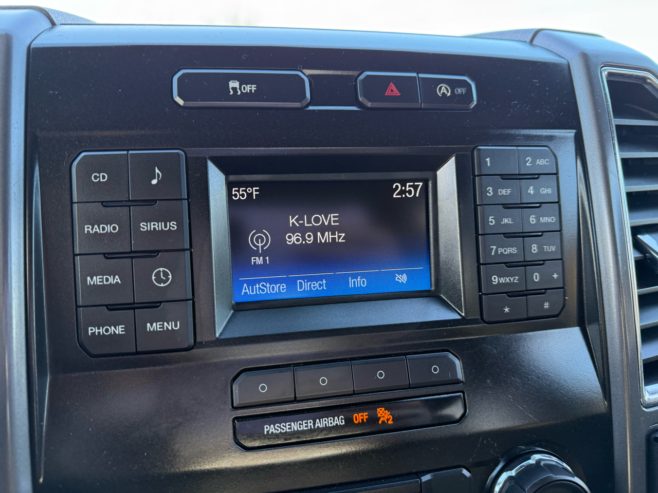 Ford F-150 XLT SuperCrew 2WD 2015