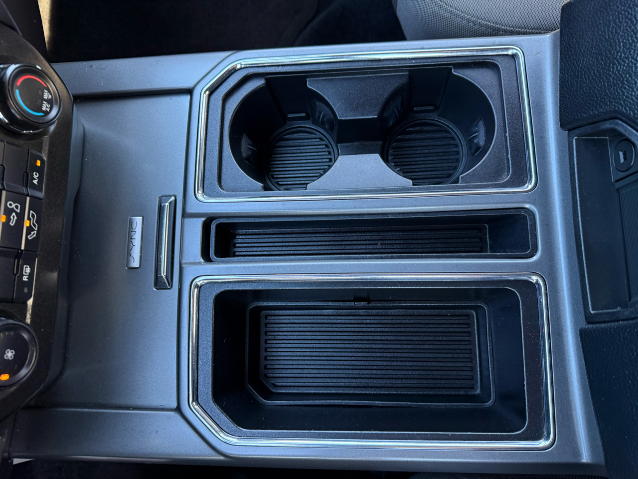 Ford F-150 XLT SuperCrew 2WD 2015