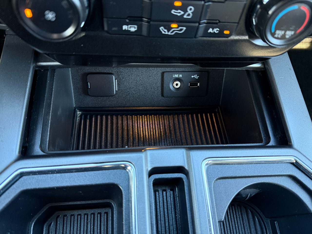 Ford F-150 XLT SuperCrew 2WD 2015