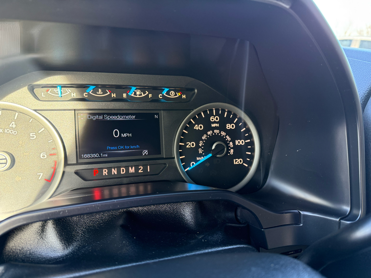 Ford F-150 XLT SuperCrew 2WD 2015