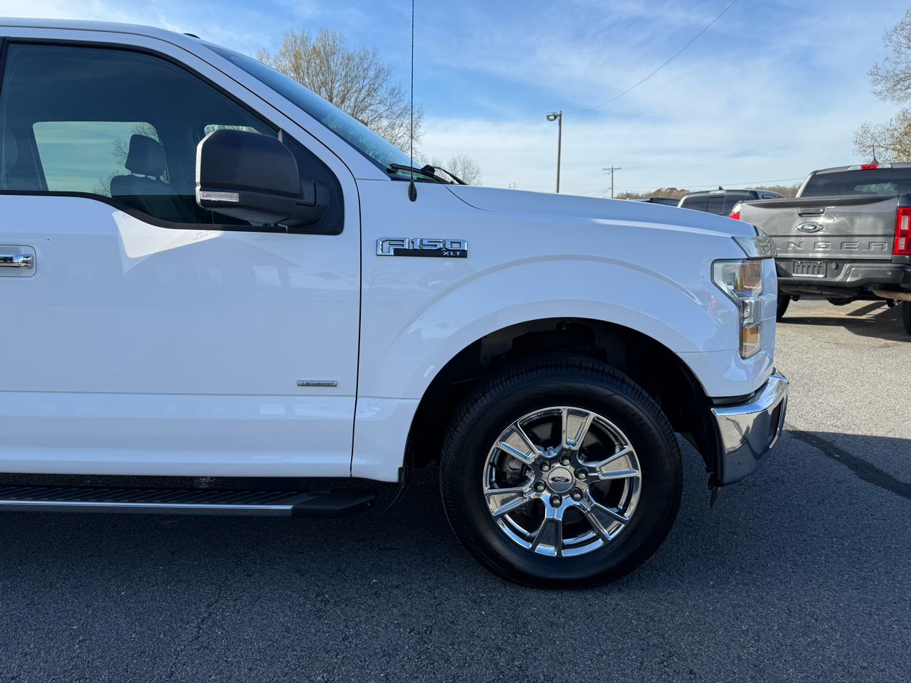 Ford F-150 XLT SuperCrew 2WD 2015