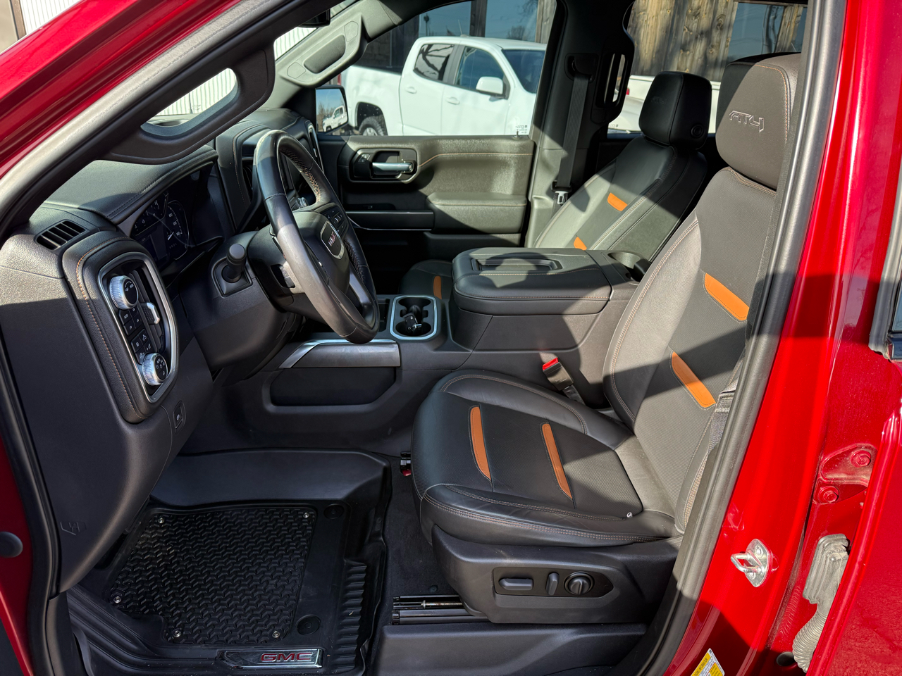 GMC Sierra 1500 AT4 Crew Cab 4WD 2021