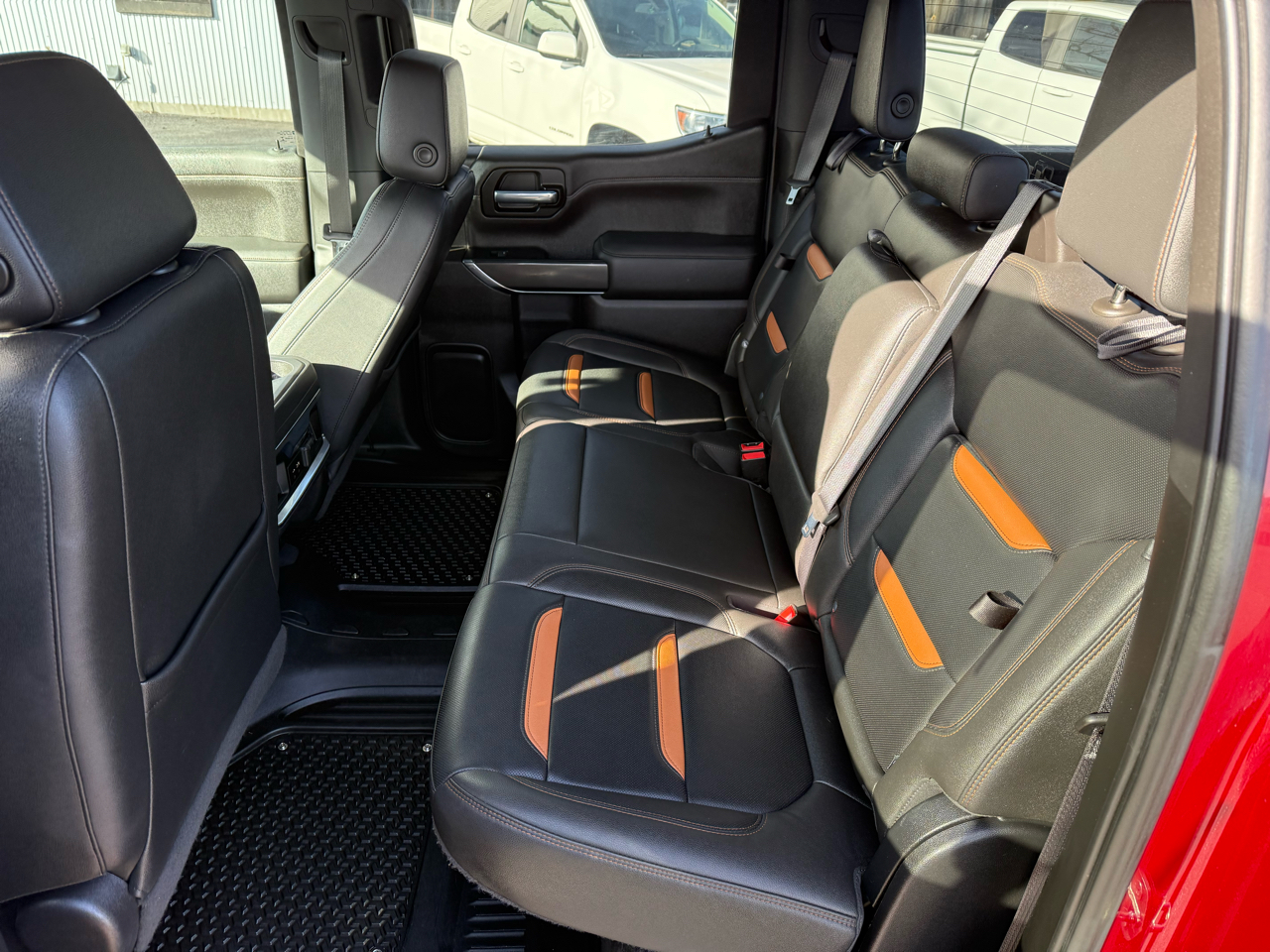 GMC Sierra 1500 AT4 Crew Cab 4WD 2021