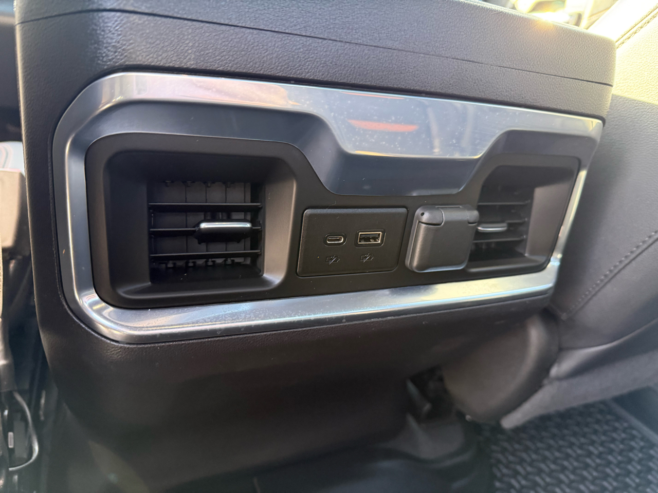 GMC Sierra 1500 AT4 Crew Cab 4WD 2021