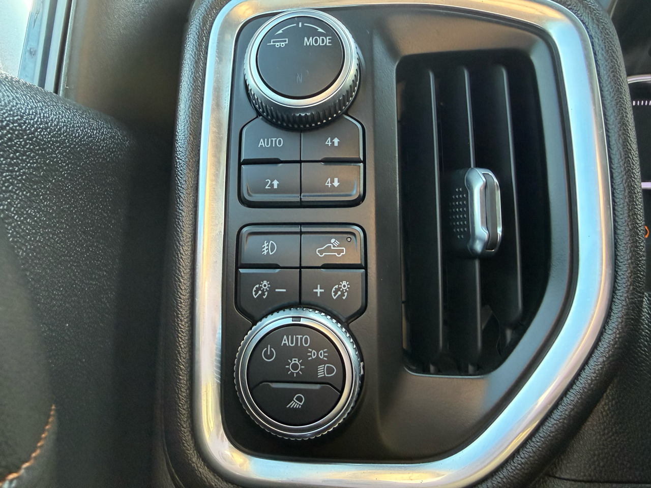 GMC Sierra 1500 AT4 Crew Cab 4WD 2021