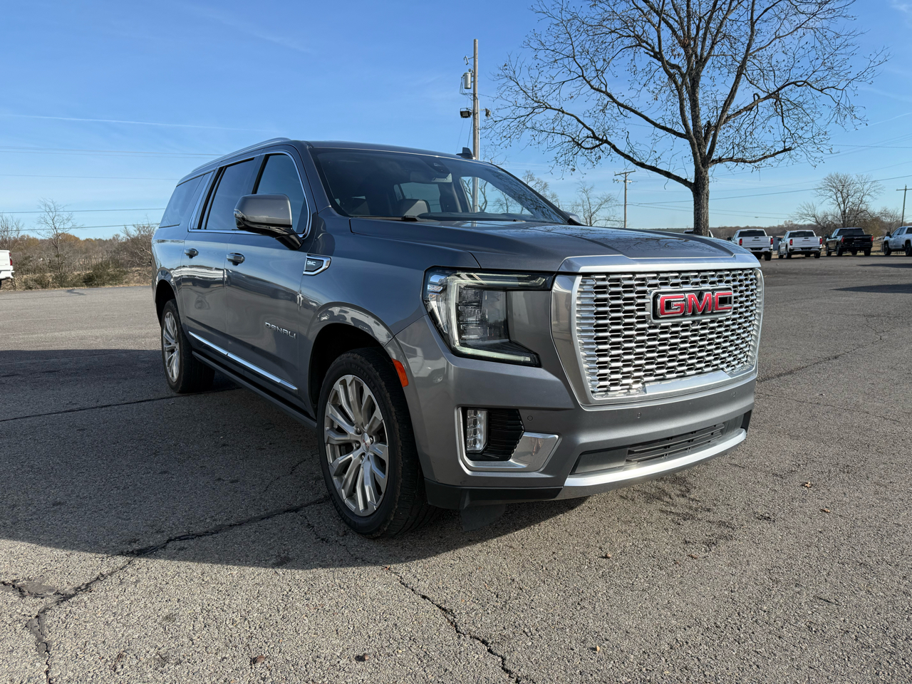 GMC Yukon XL Denali 4WD 2022