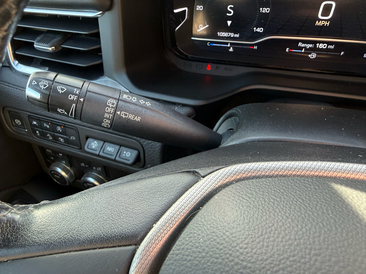 GMC Yukon XL Denali 4WD 2022