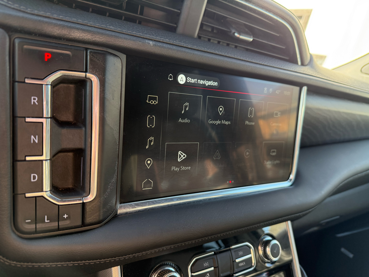 GMC Yukon XL Denali 4WD 2022