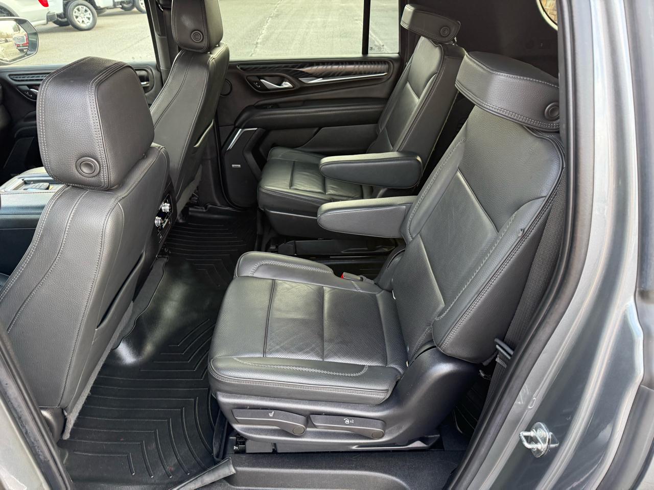 GMC Yukon XL Denali 4WD 2022