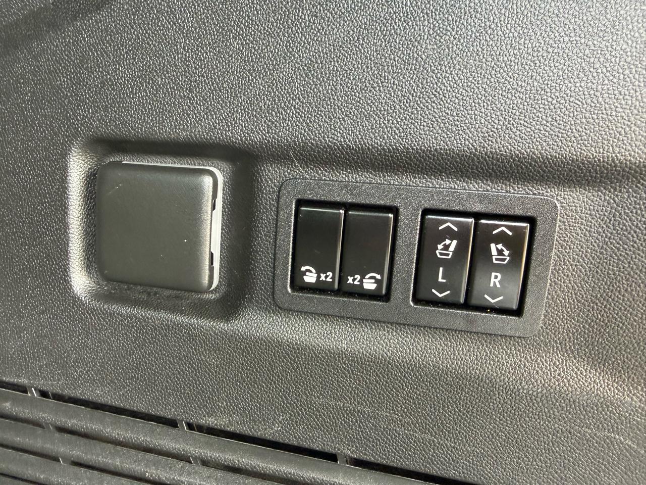 GMC Yukon XL Denali 4WD 2022