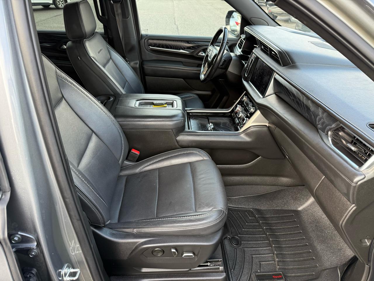 GMC Yukon XL Denali 4WD 2022