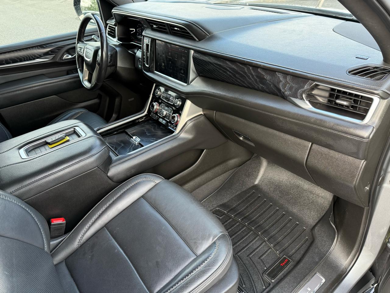 GMC Yukon XL Denali 4WD 2022