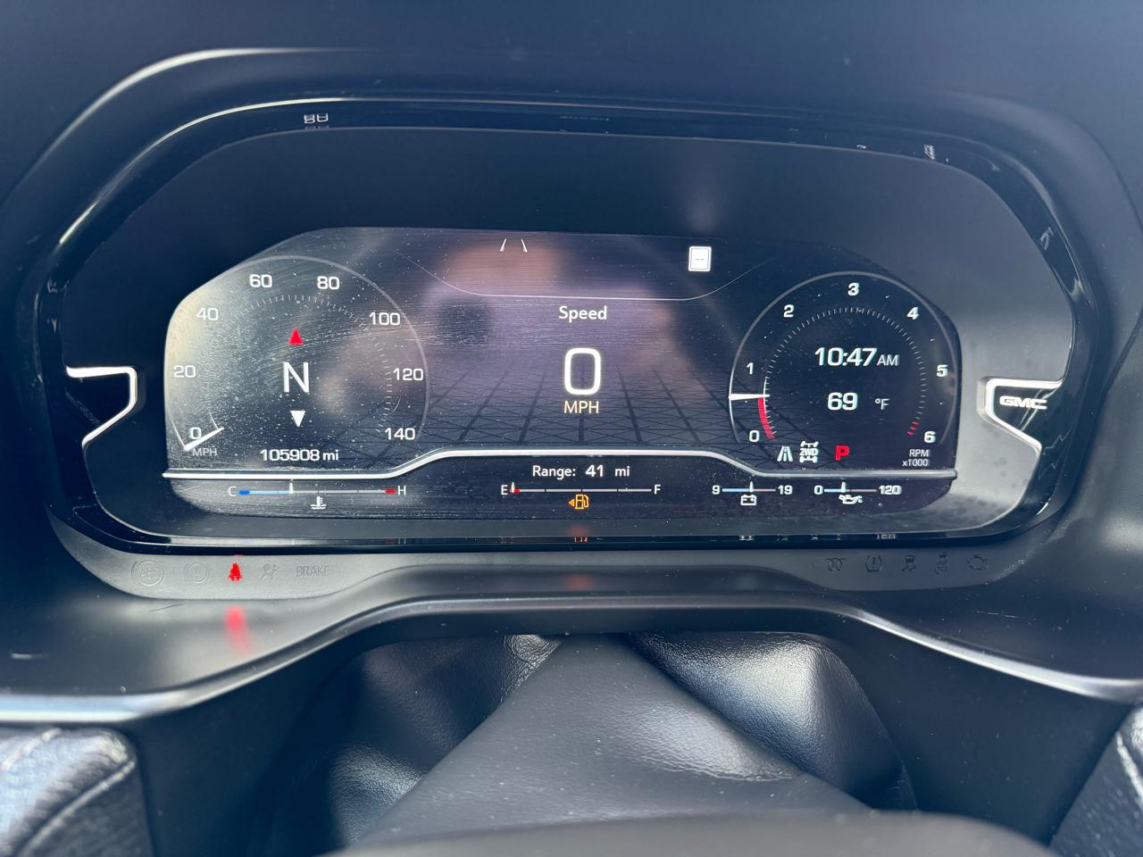 GMC Yukon XL Denali 4WD 2022