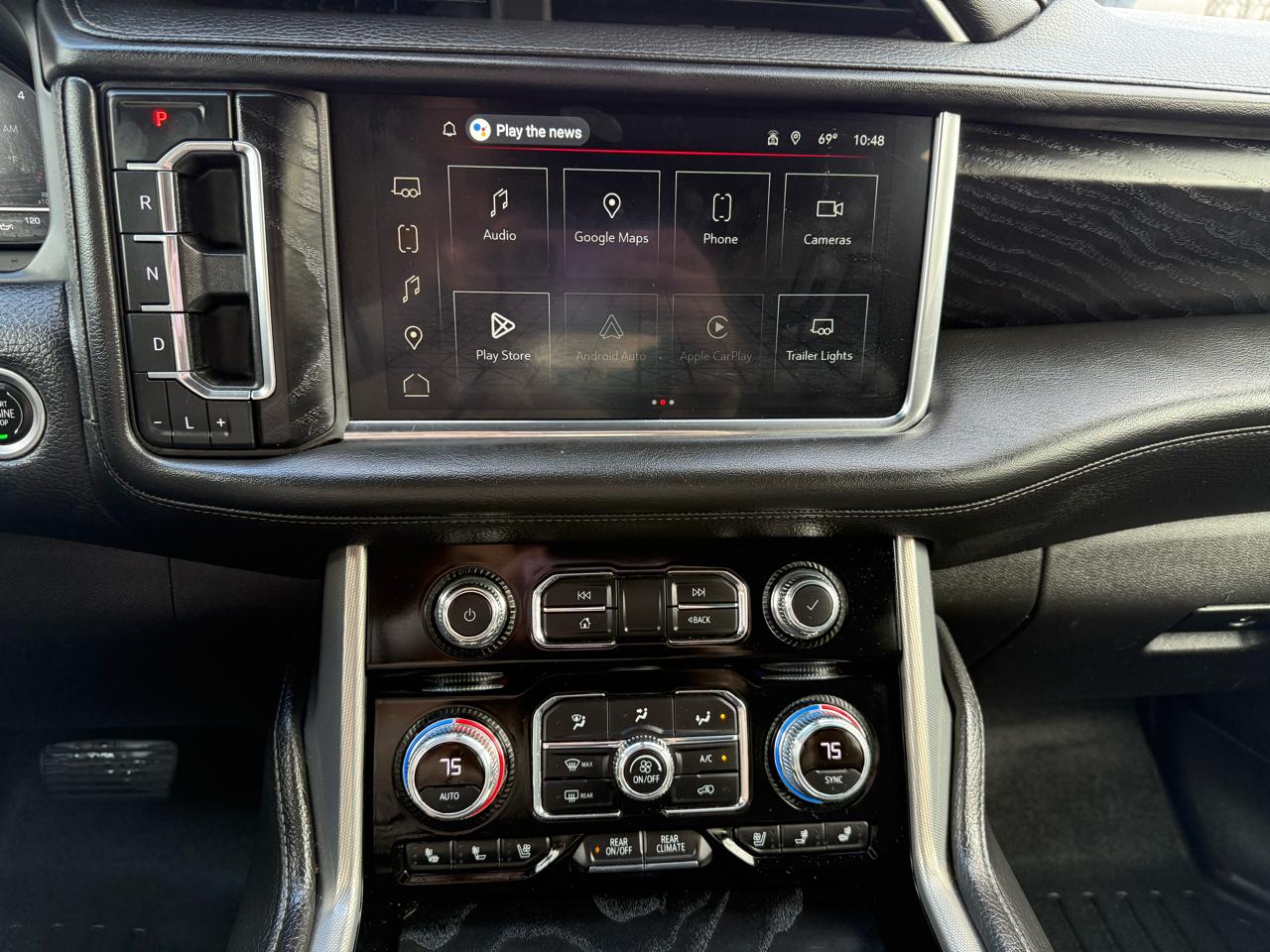 GMC Yukon XL Denali 4WD 2022