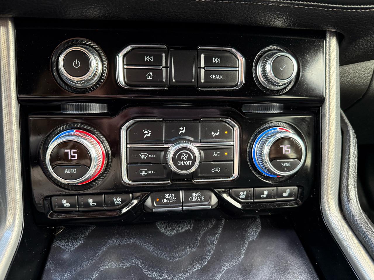 GMC Yukon XL Denali 4WD 2022