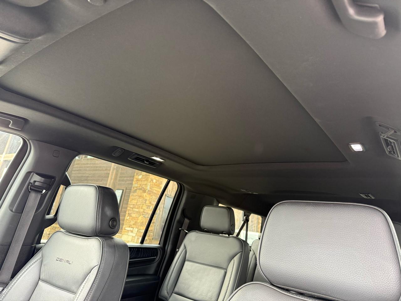 GMC Yukon XL Denali 4WD 2022