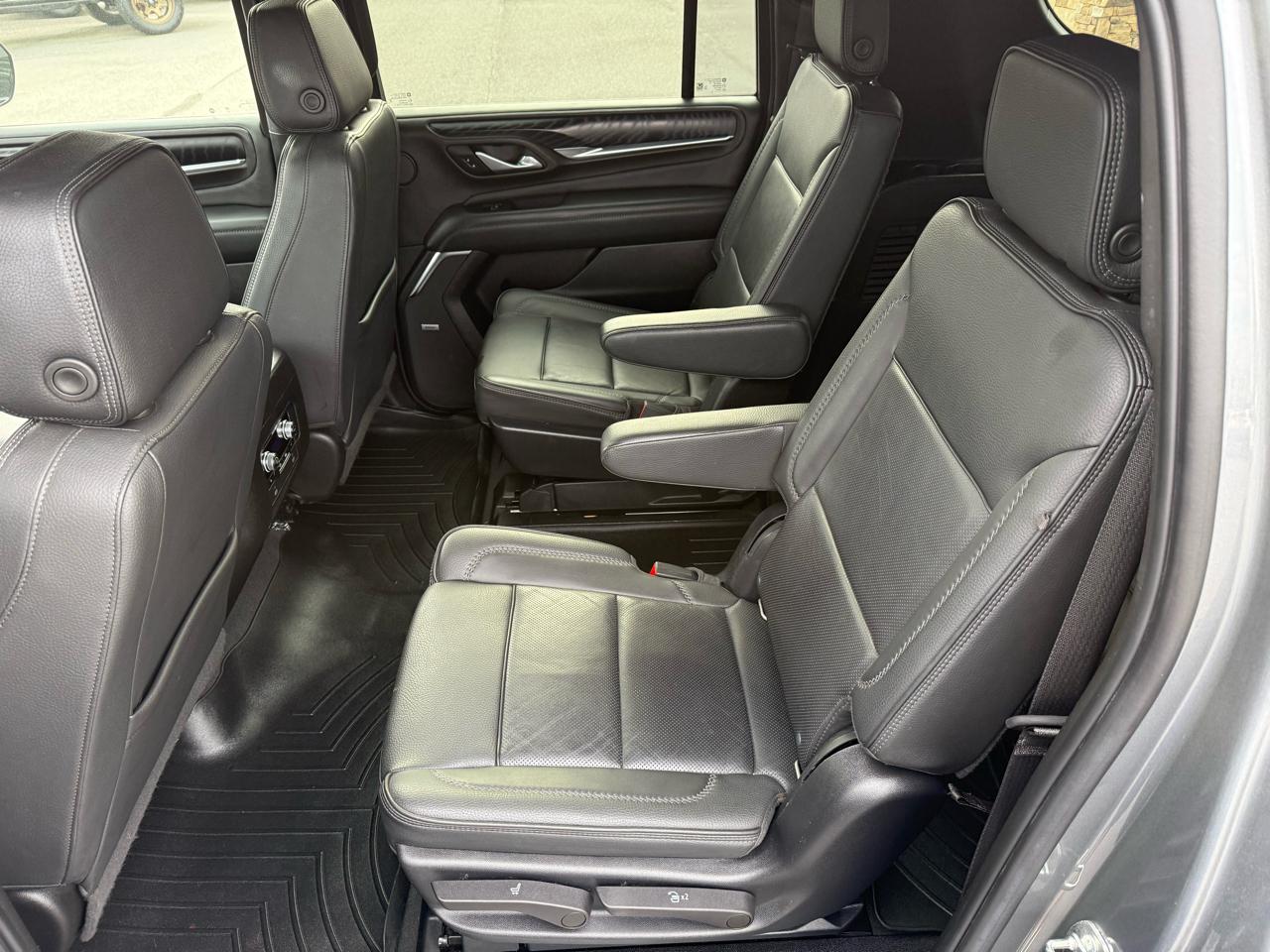 GMC Yukon XL Denali 4WD 2022