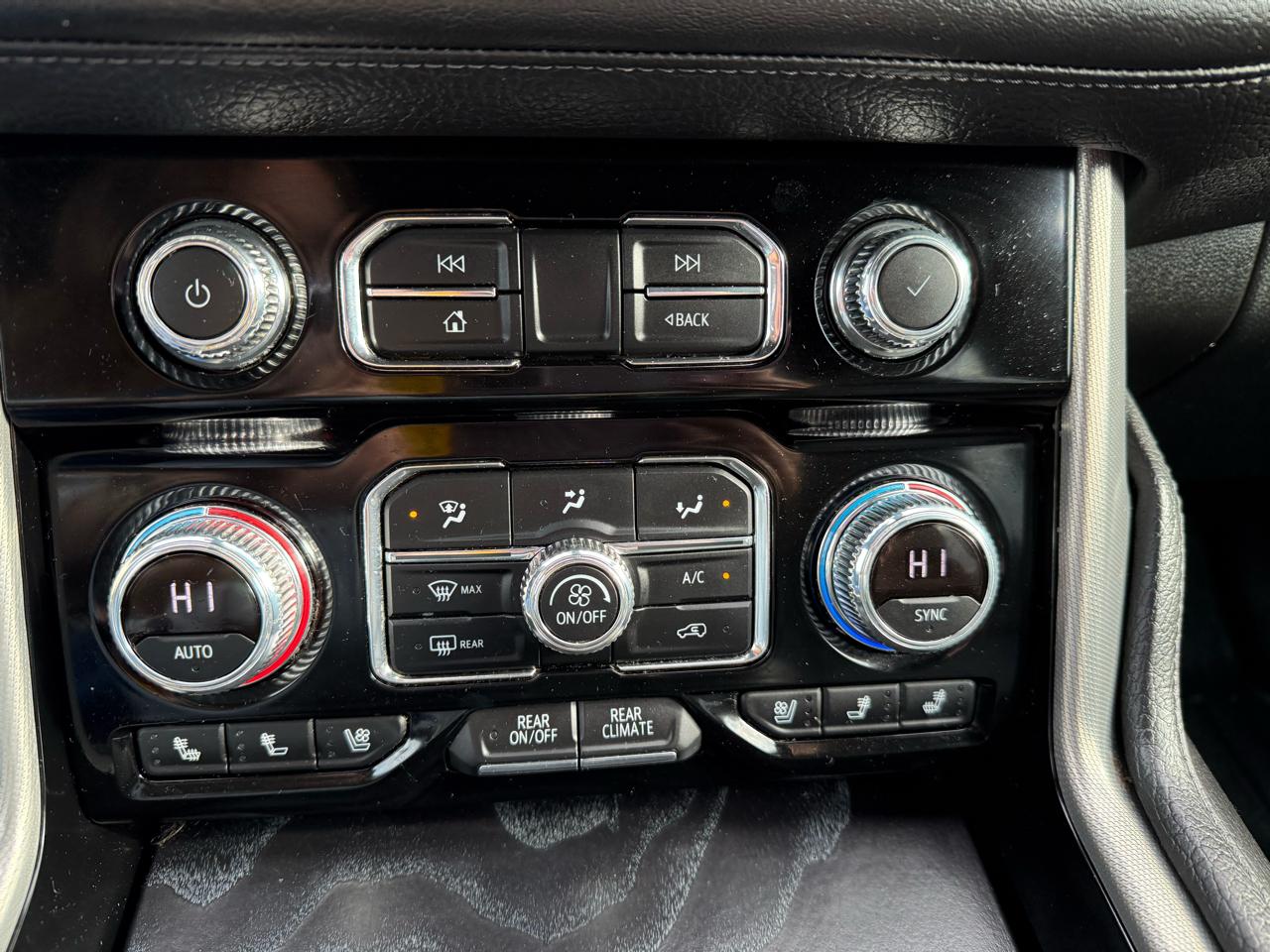 GMC Yukon XL Denali 4WD 2022