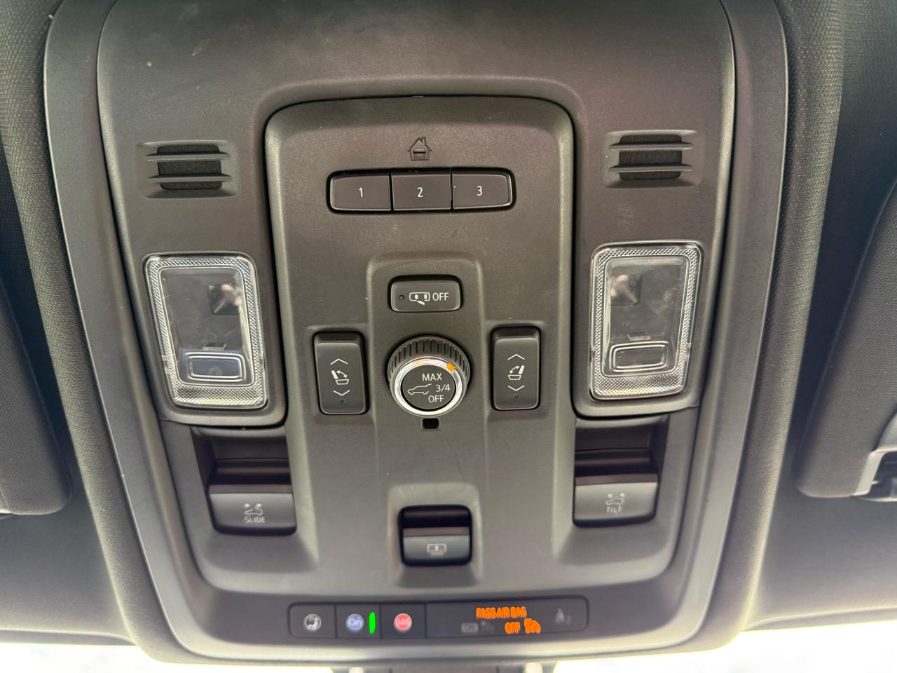 GMC Yukon XL Denali 4WD 2022