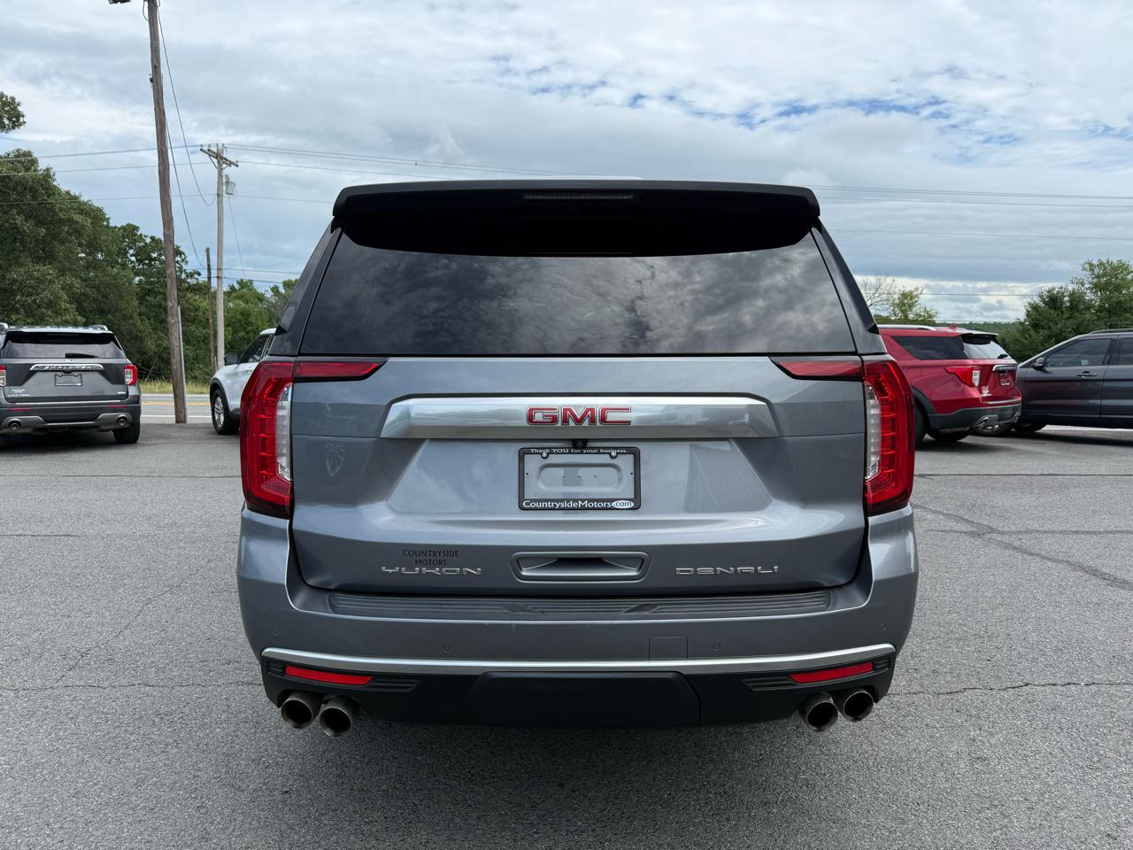 GMC Yukon XL Denali 4WD 2022