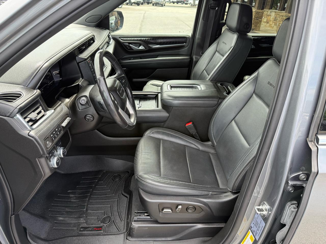 GMC Yukon XL Denali 4WD 2022