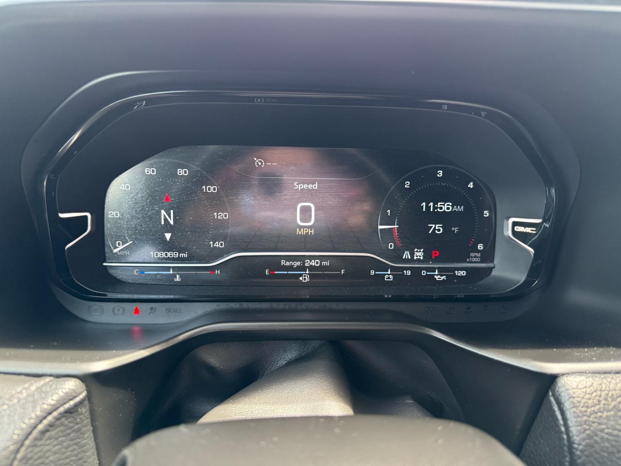 GMC Yukon XL Denali 4WD 2022
