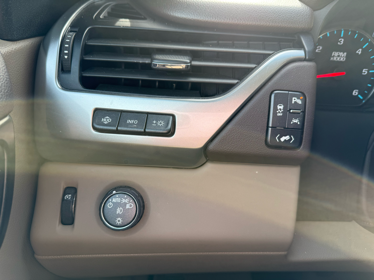 Chevrolet Suburban Premier 2WD 2019