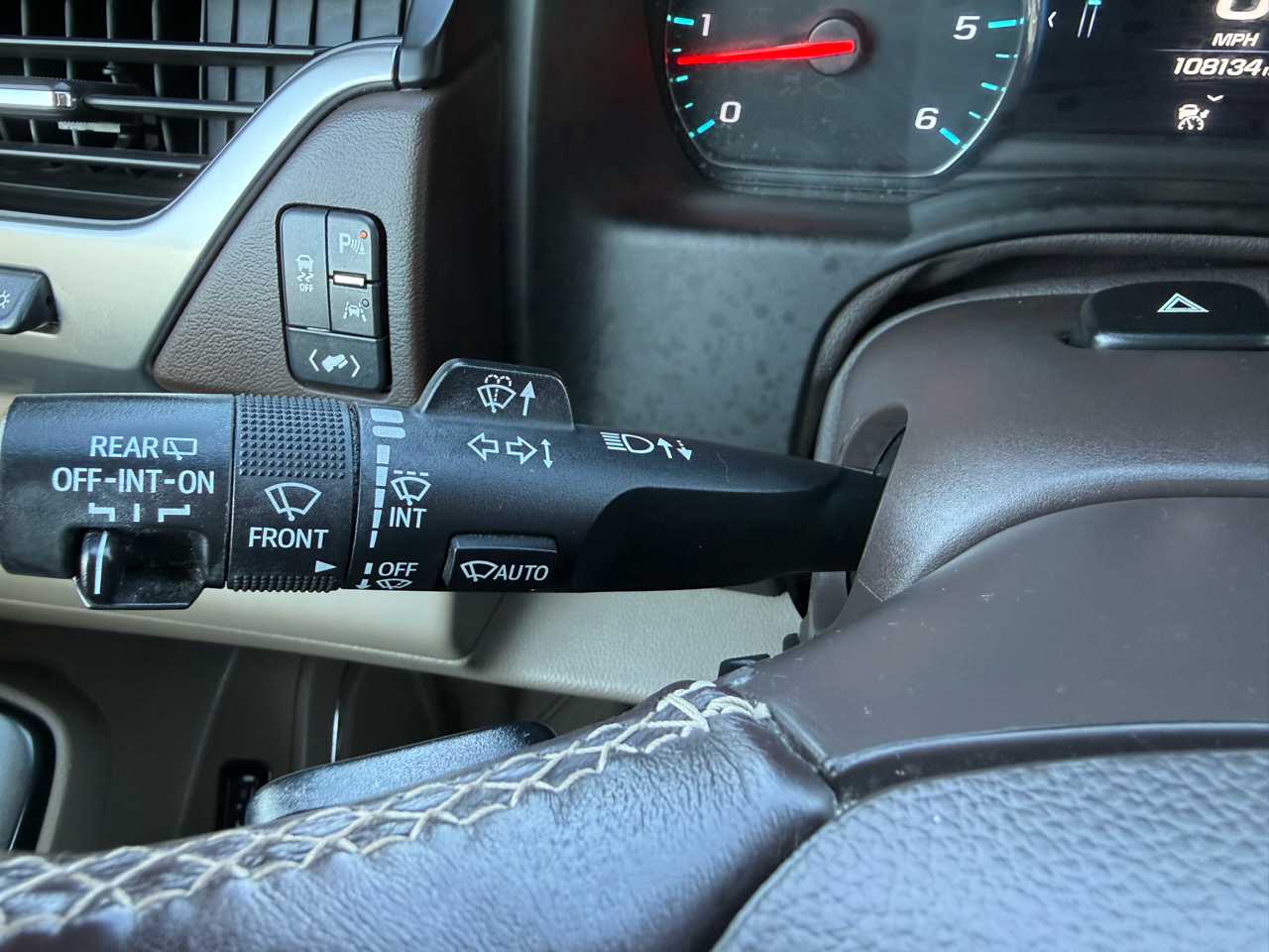 Chevrolet Suburban Premier 2WD 2019