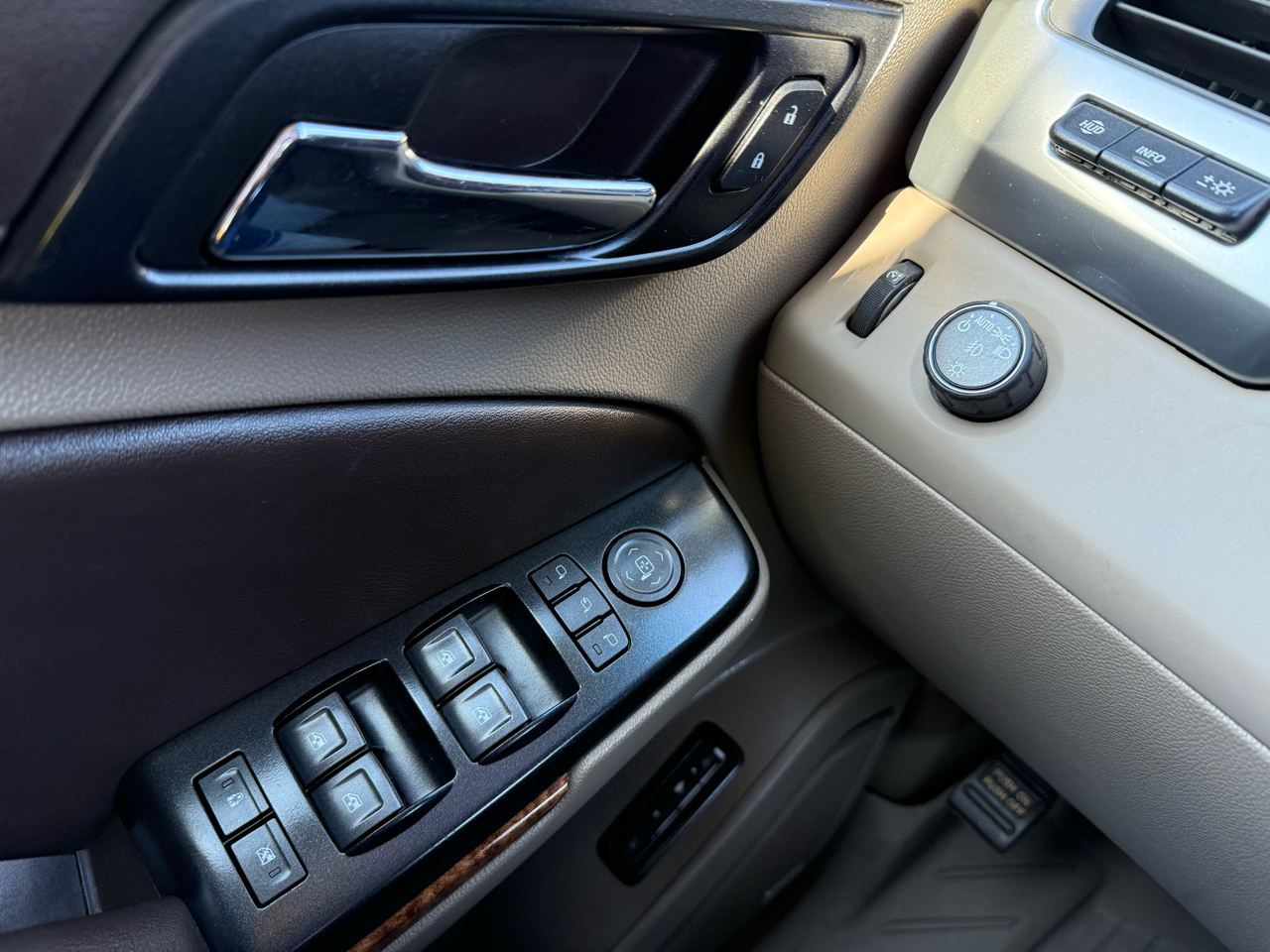 Chevrolet Suburban Premier 2WD 2019