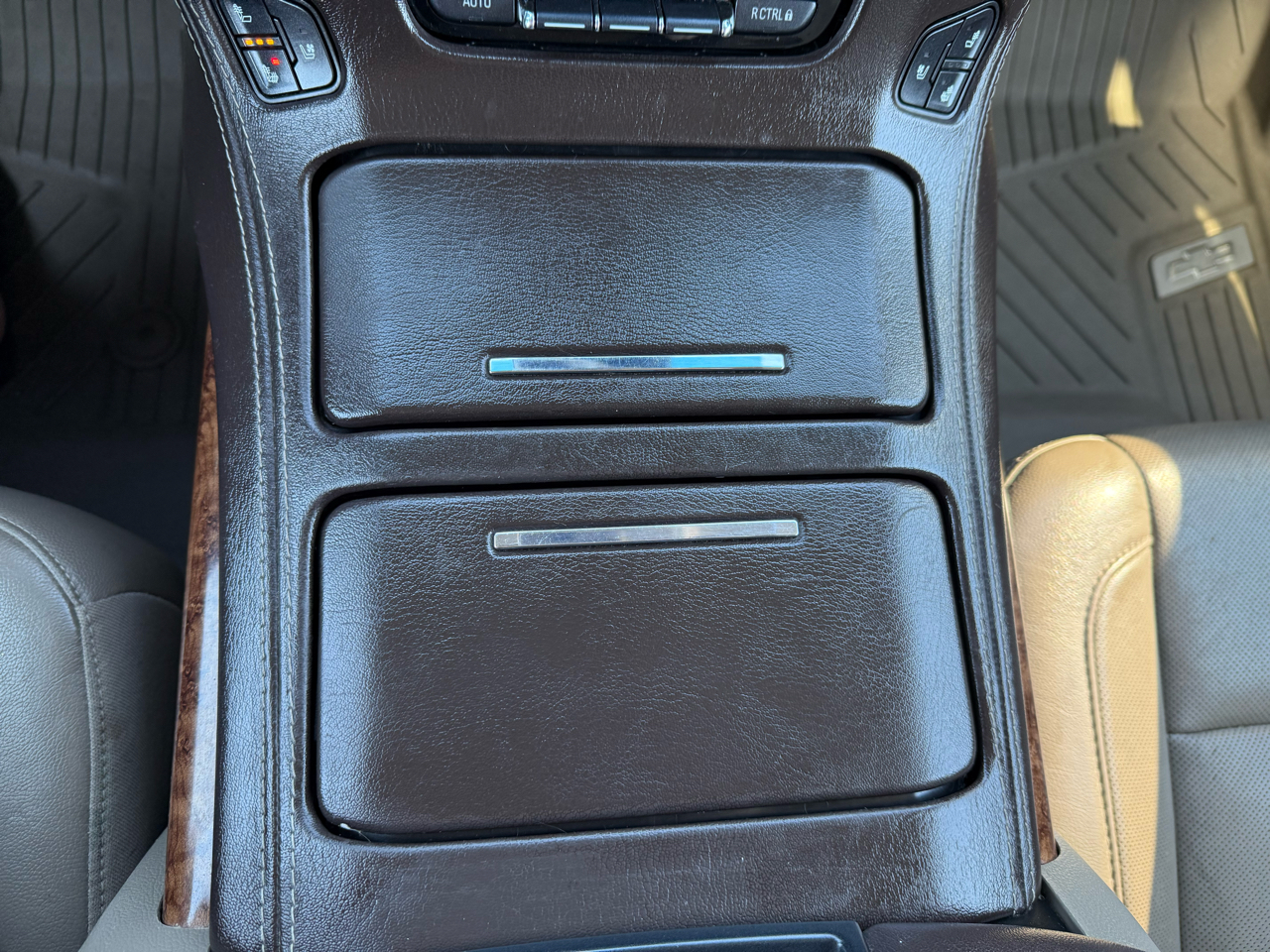 Chevrolet Suburban Premier 2WD 2019