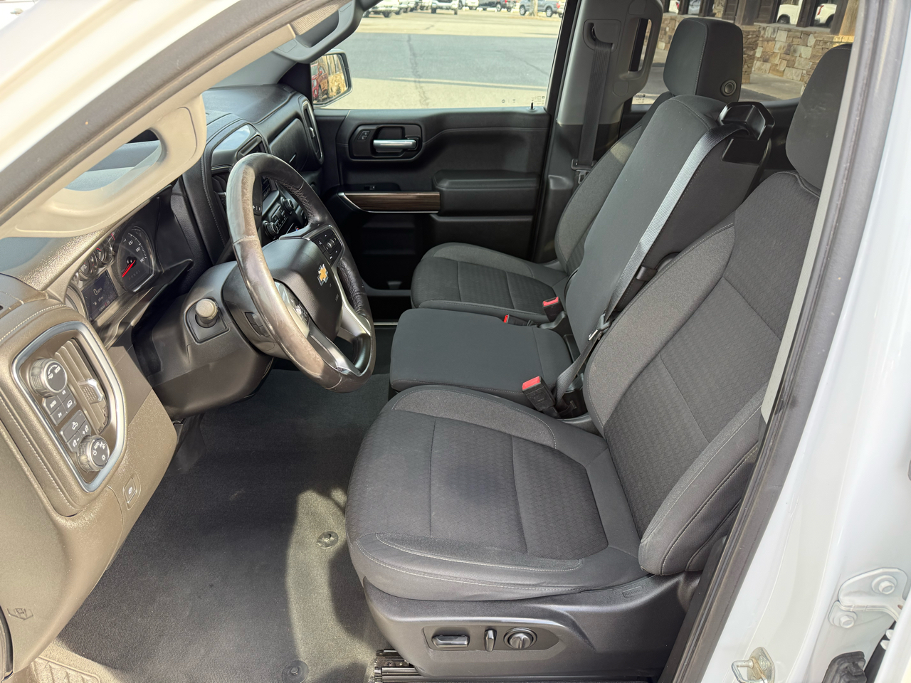 Chevrolet Silverado 1500 LT Crew Cab 4WD 2021