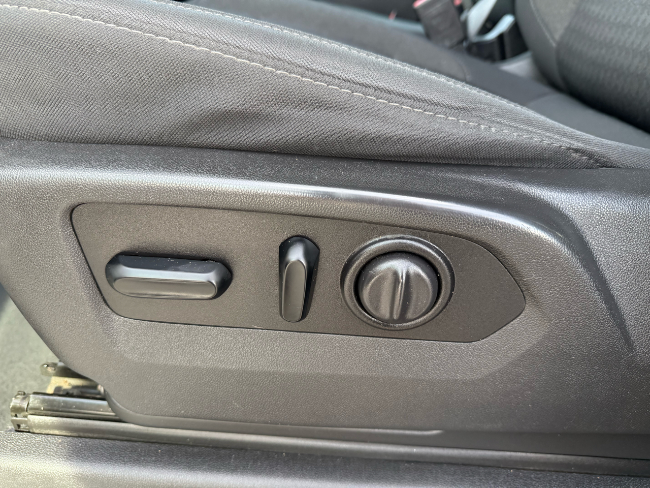 Chevrolet Silverado 1500 LT Crew Cab 4WD 2021