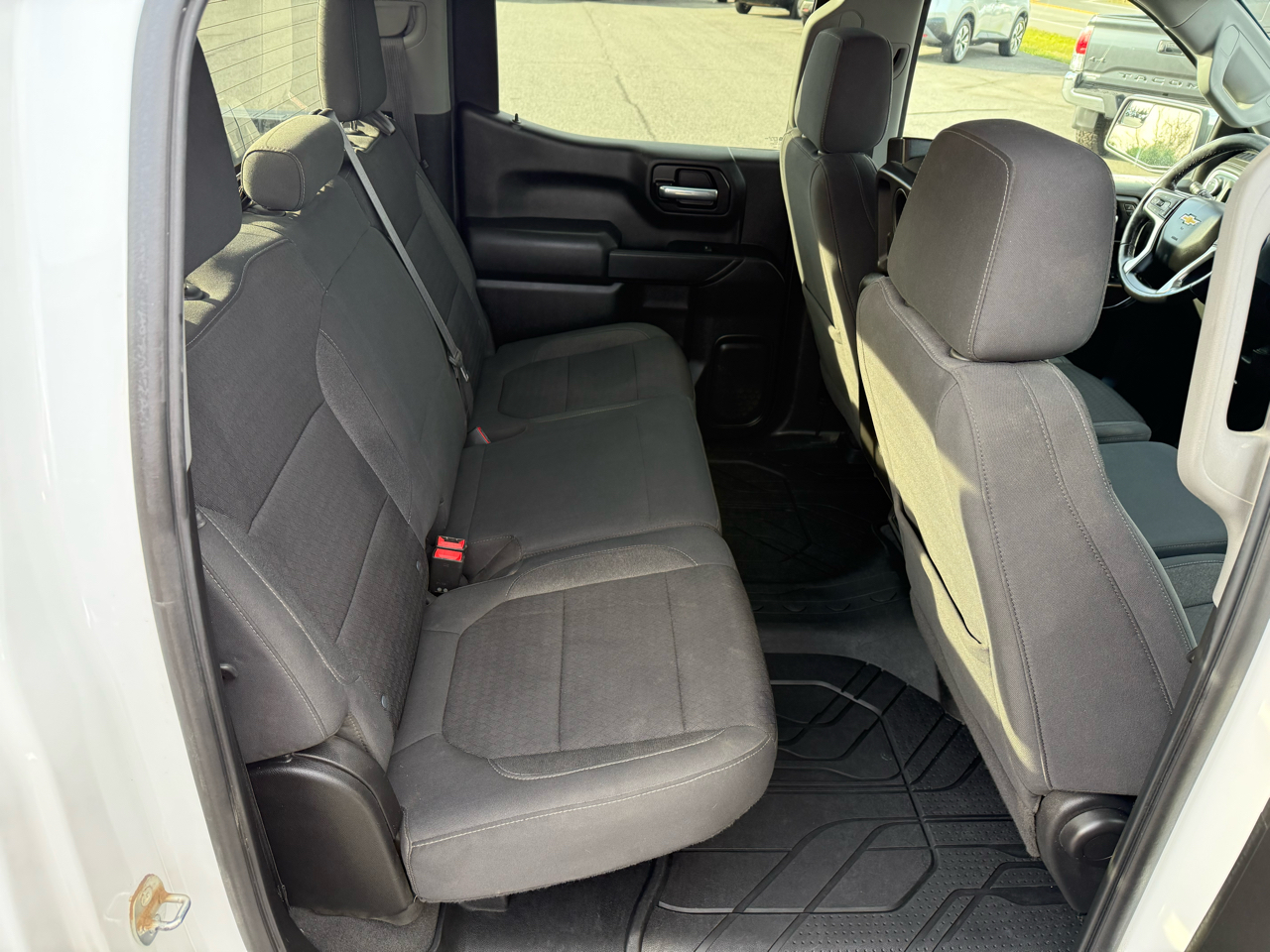 Chevrolet Silverado 1500 LT Crew Cab 4WD 2021