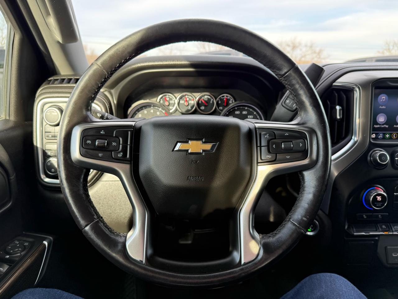 Chevrolet Silverado 1500 LT Crew Cab 4WD 2021