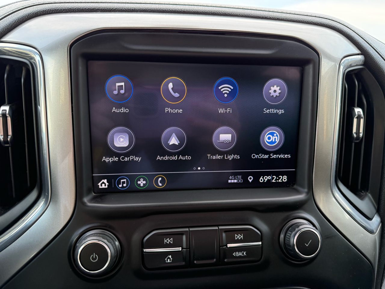 Chevrolet Silverado 1500 LT Crew Cab 4WD 2021