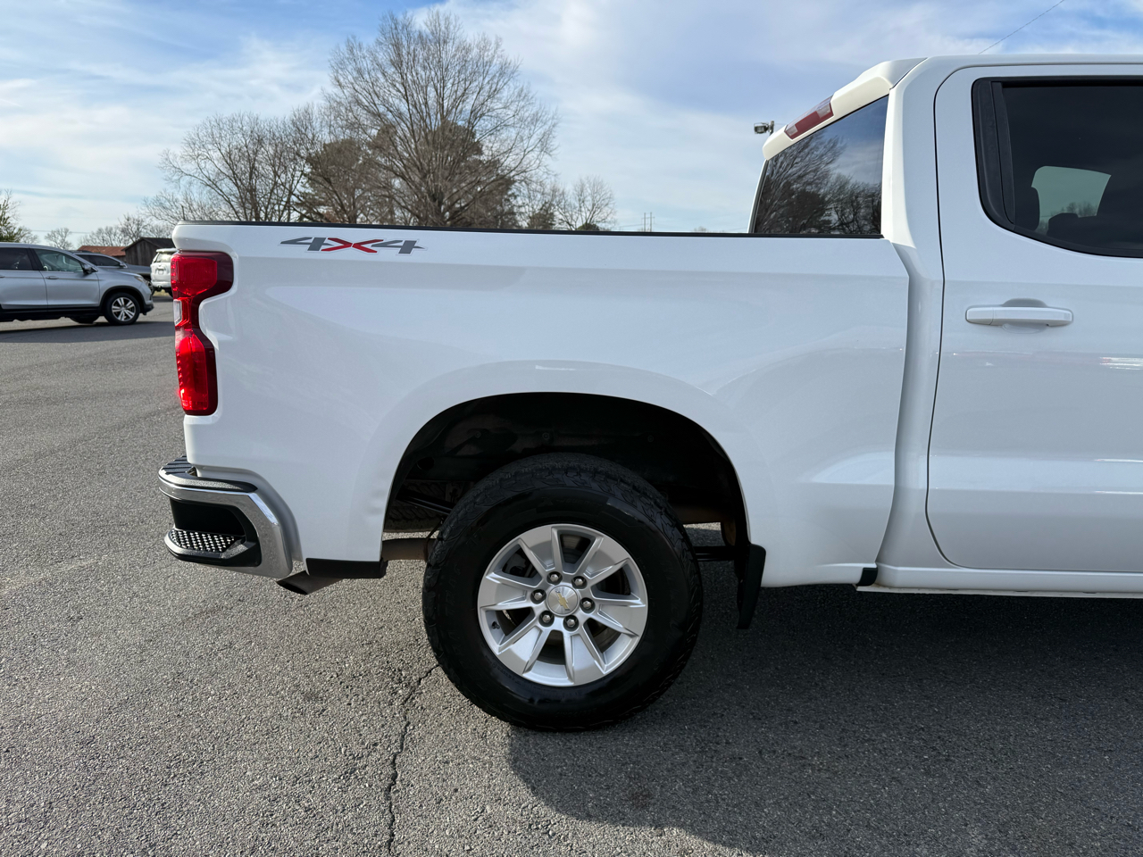 Chevrolet Silverado 1500 LT Crew Cab 4WD 2021