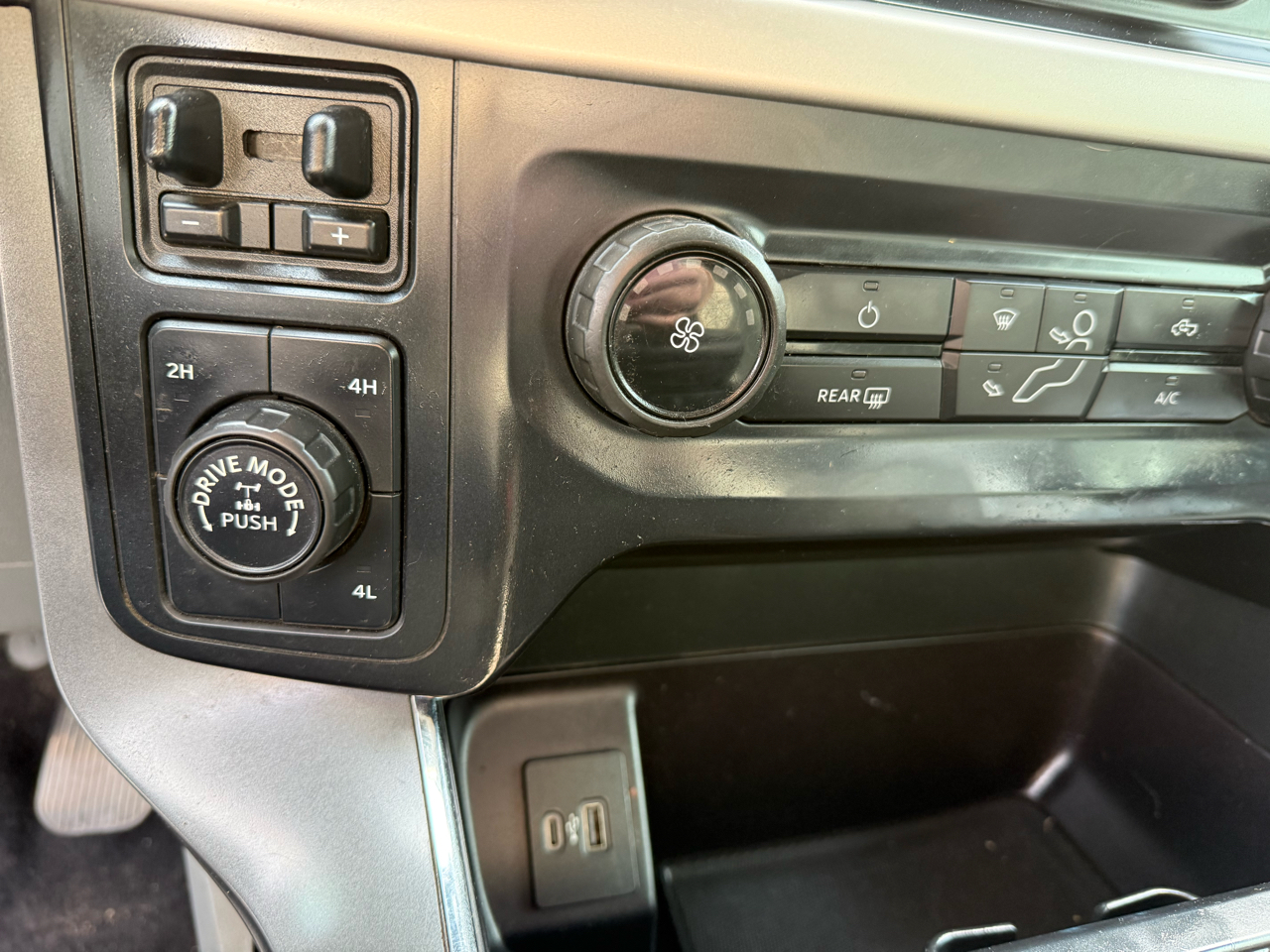 Ford F-150 XLT SuperCrew 4WD 2021