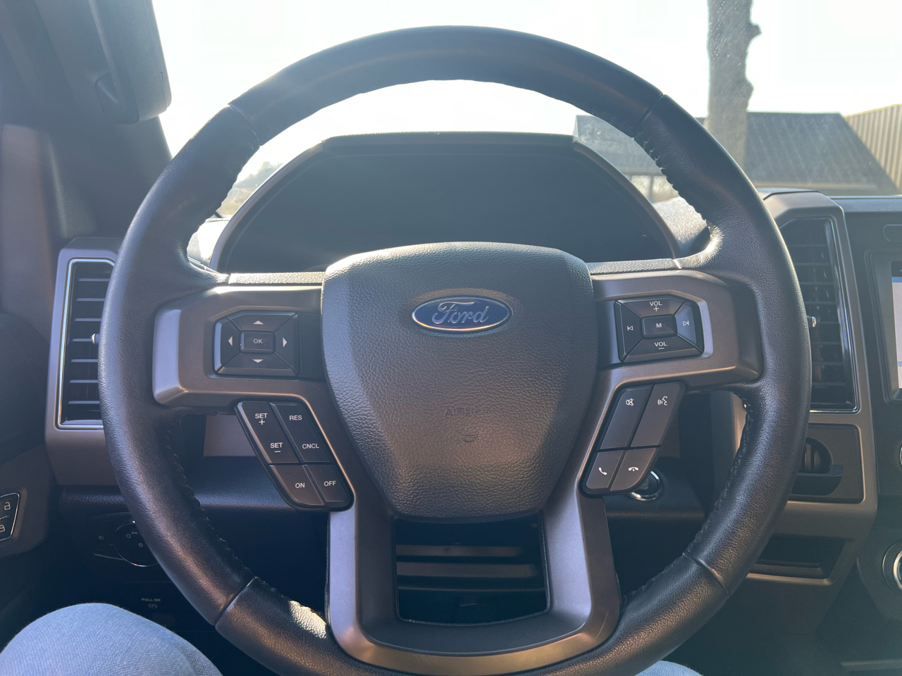 Ford Expedition XLT 2WD 2019