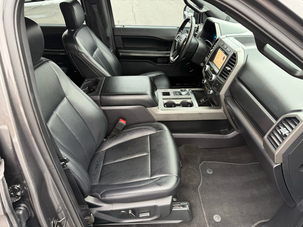 Ford Expedition XLT 2WD 2019